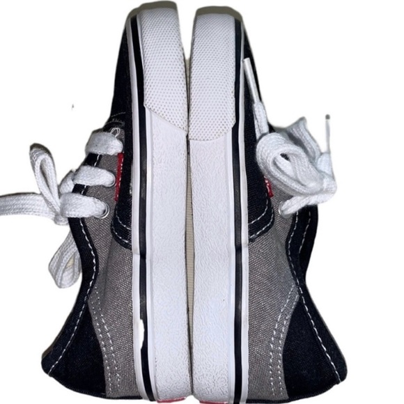 Levi’s Black & Grey Sneakers Size 7 - Picture 4 of 7